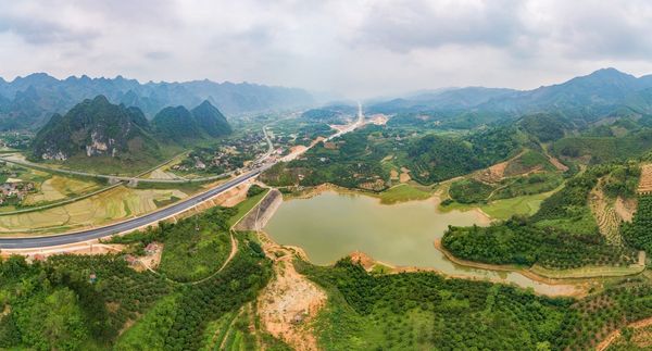 Hồ Bãi Hào thuộc lòng chảo Chi Lăng