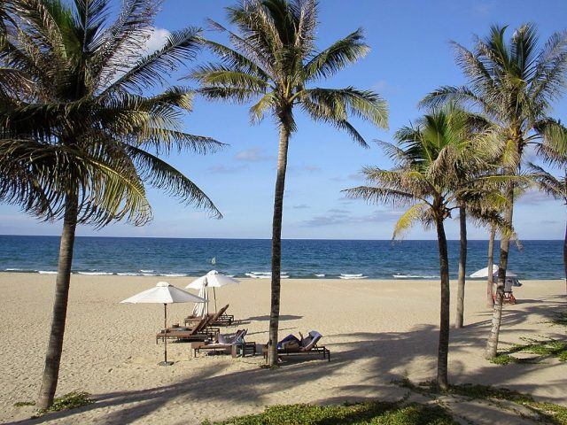 Biển non nước ngũ hành sơn
