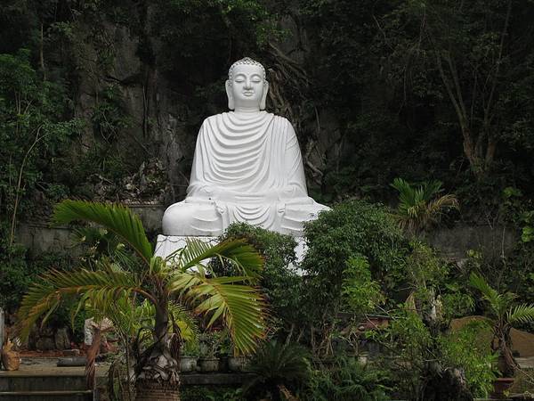 chùa linh ứng ngũ hành sơn