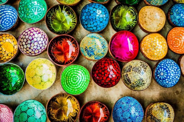 sắc màu rực rỡ của gốm 