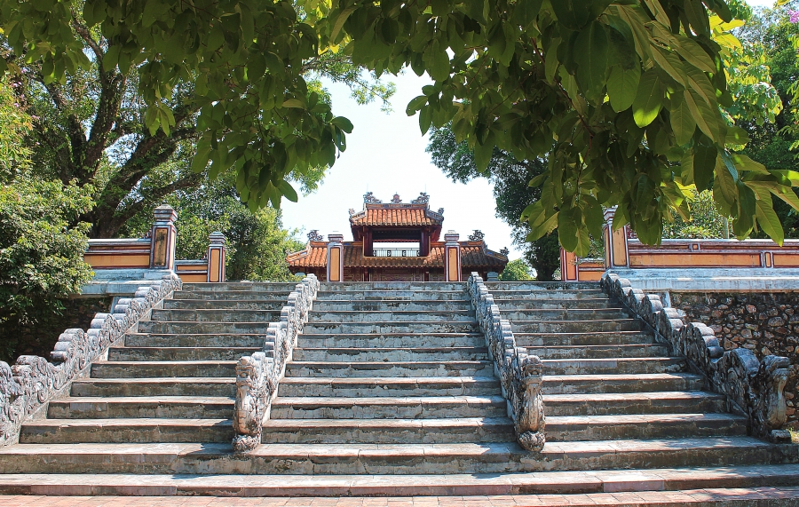 Lăng Gia Long - kinh nghiệm du lịch Huế 