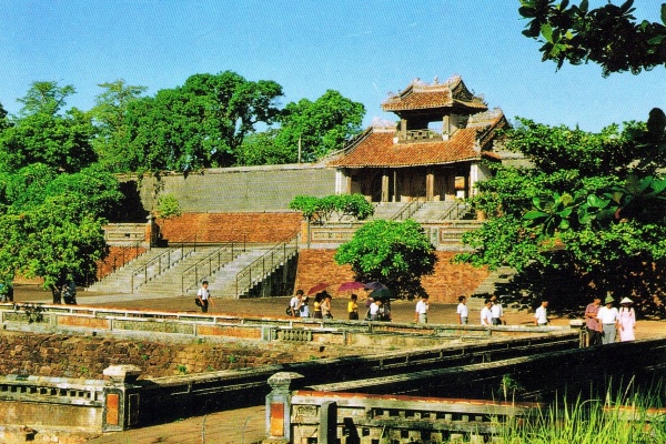 Lăng Tự Đức - kinh nghiệm du lịch Huế 