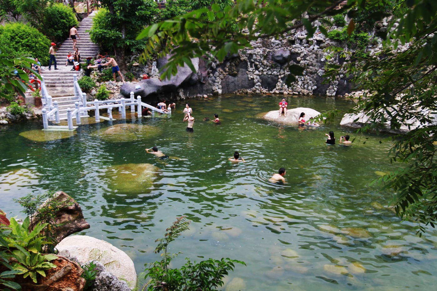 long huyệt hồ