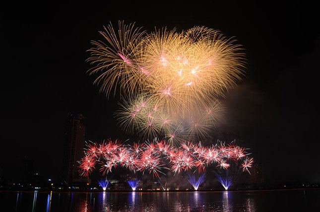 pháo hoa đà nẵng 2017