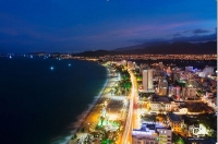 Chiêm ngưỡng vẻ đẹp lộng lẫy Nha Trang về đêm